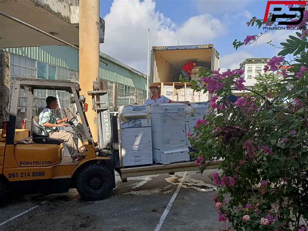 [UPDATE] Chuyến Container máy Photocopy về kho ngày 23/07/2020